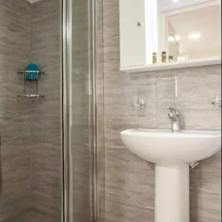 Apartamento Newly Reconstructed Flat 100sqm! *