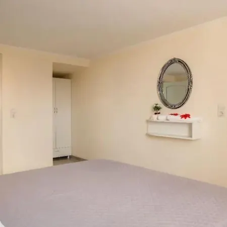 Apartment Newly Reconstructed Flat 100sqm! *