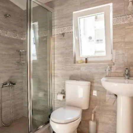 Апартаменты Newly Reconstructed Flat 100sqm! *